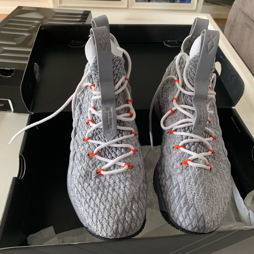 NIKE LEBRON 15 (GS) Wolf Grey Flyknit Youth Basketball Sneakers 6.5 Y